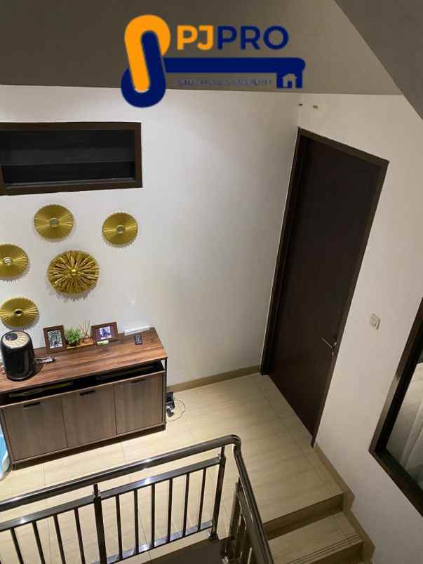 dijual rumah kelapa gading