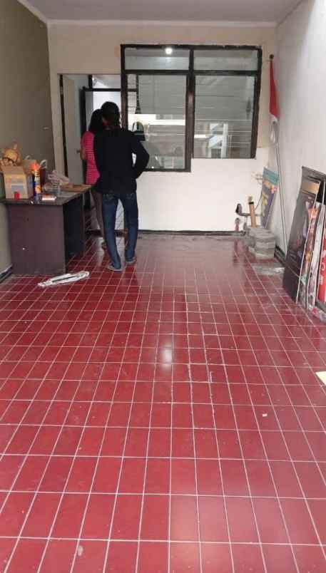 dijual rumah klampis semolo timur