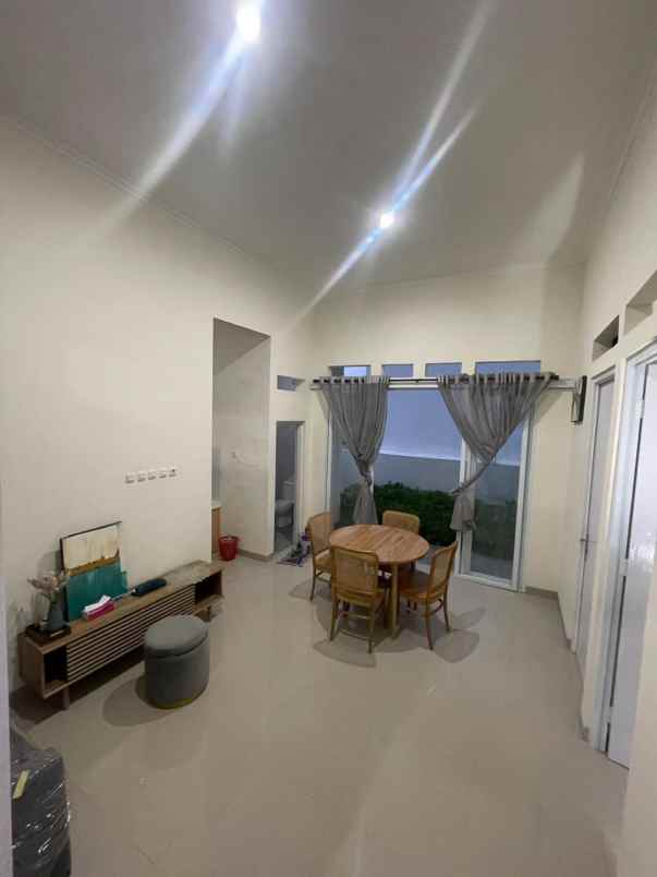 dijual rumah klipang green