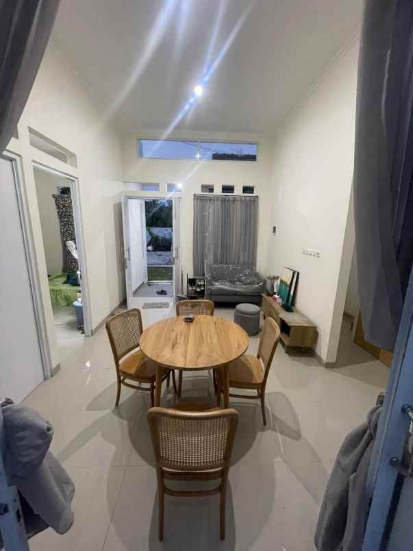 dijual rumah klipang green