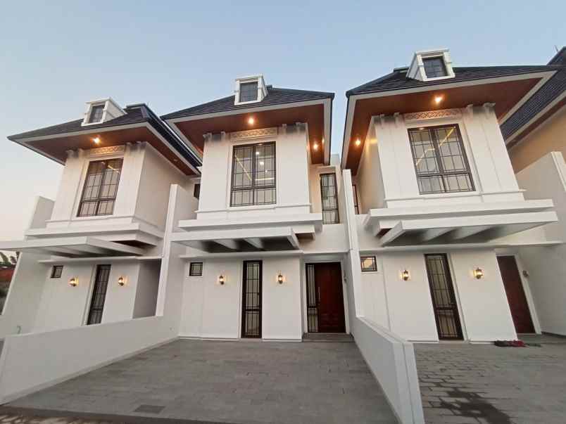 dijual rumah kodau jatiaish bekasi