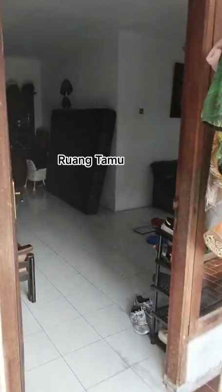 dijual rumah komplek cempaka hijau