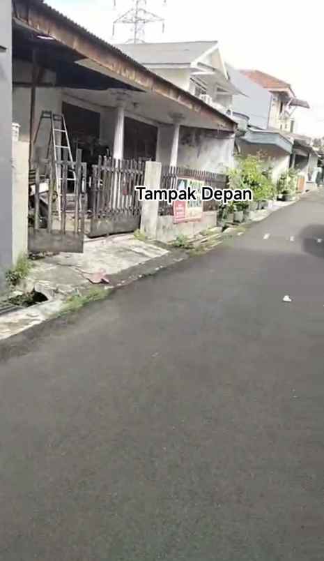 dijual rumah komplek cempaka hijau