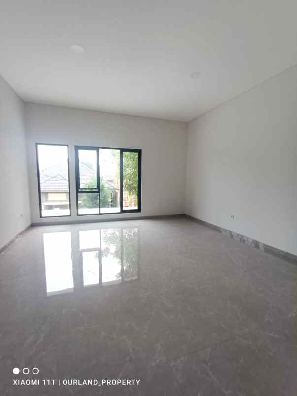 dijual rumah komplek kesehatan permai