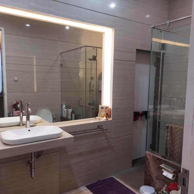 dijual rumah komplek walikota kelapa