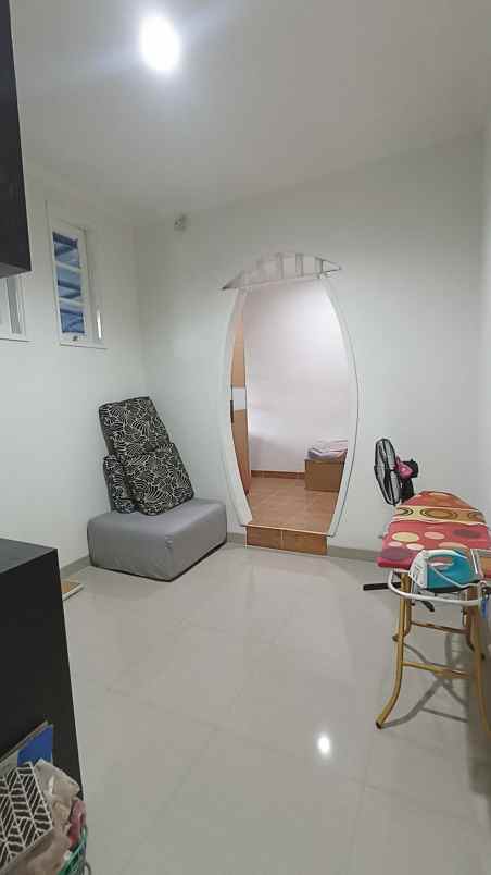 dijual rumah kota wisata cibubur