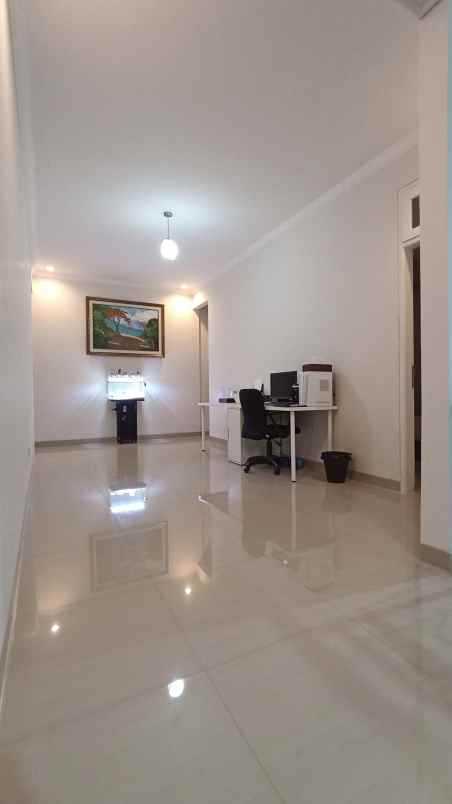 dijual rumah kota wisata cibubur
