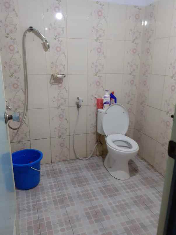 dijual rumah kukusan beji depok