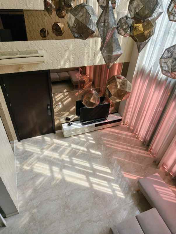 dijual rumah lance wood nava park bsd