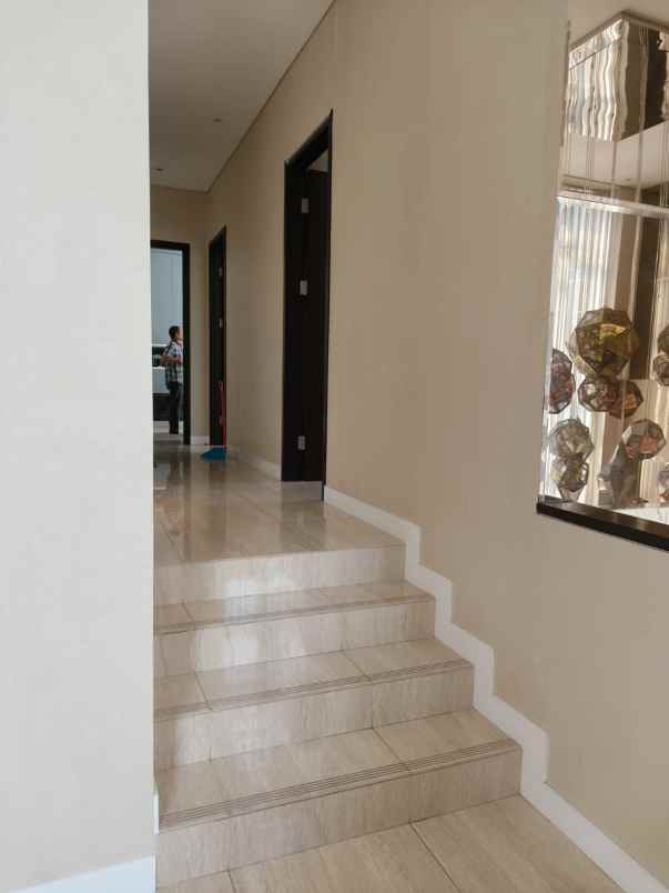 dijual rumah lance wood nava park bsd