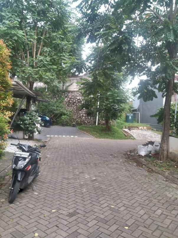 dijual rumah laverde serpong park