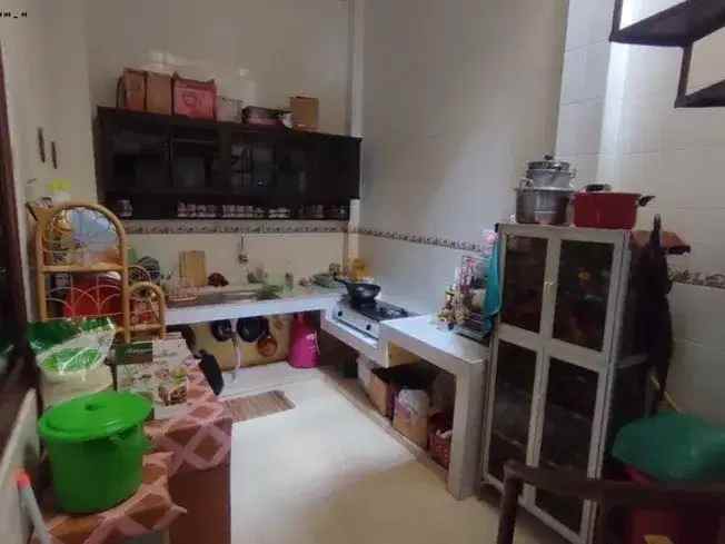 dijual rumah lebak indah regency