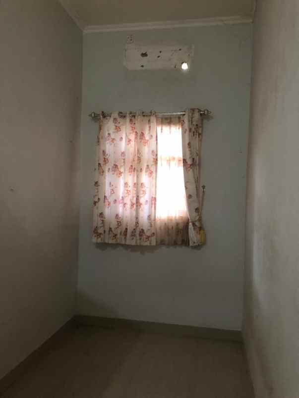 dijual rumah lebak rejo