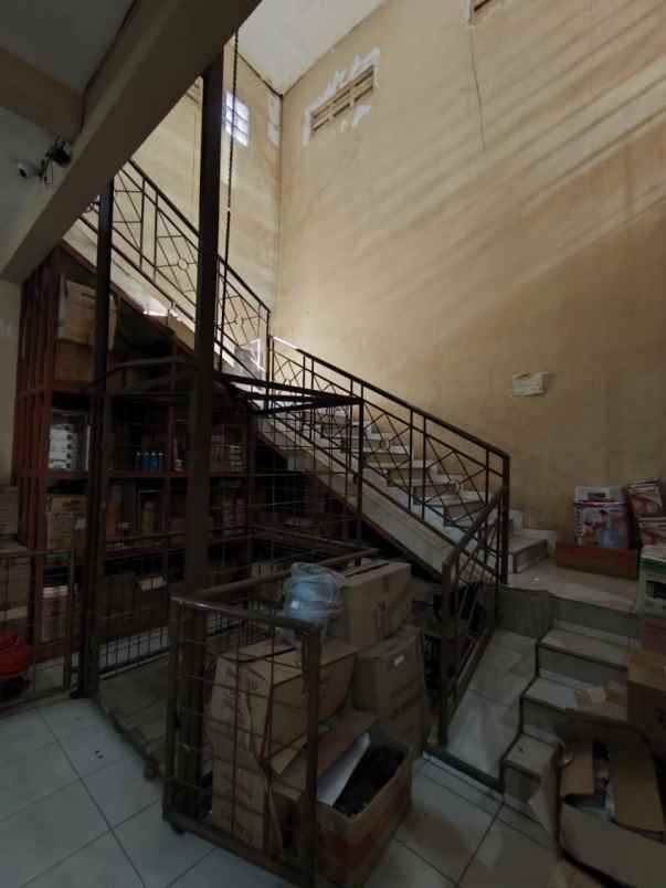 dijual rumah lebak timur tambaksari