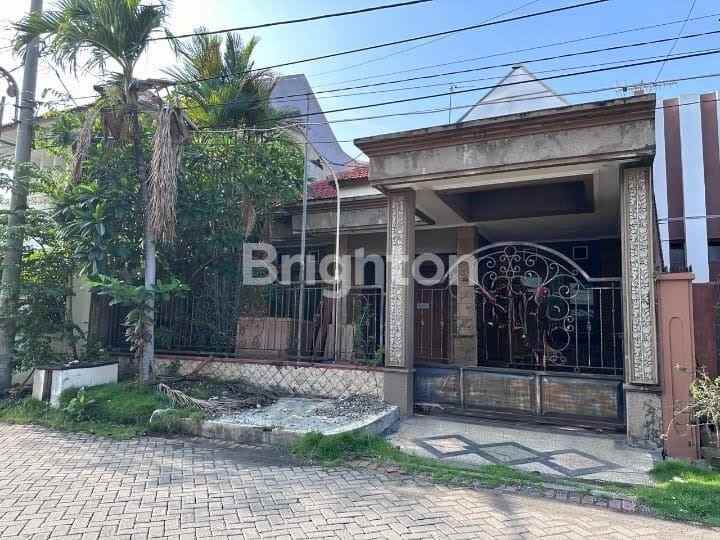 dijual rumah manyar
