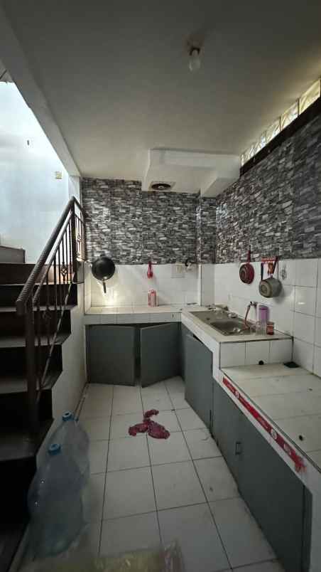 dijual rumah margahayu permai