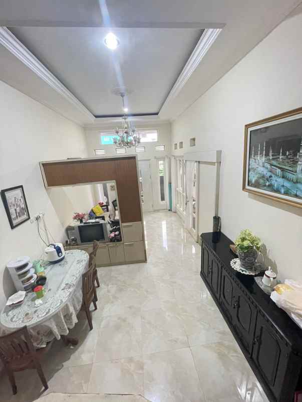 dijual rumah merjosari