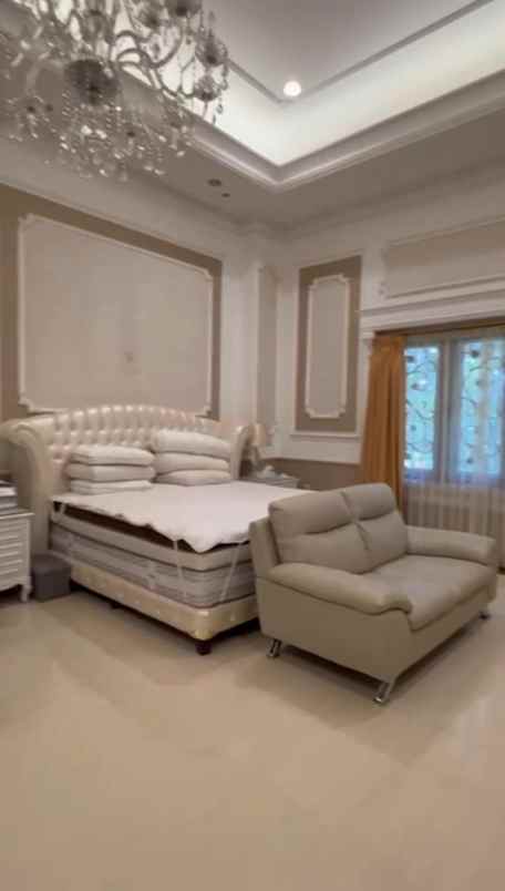 dijual rumah metro indah 3 papanggo