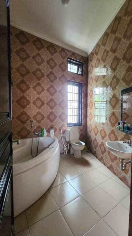 dijual rumah mewah dekat gedung sate bandung