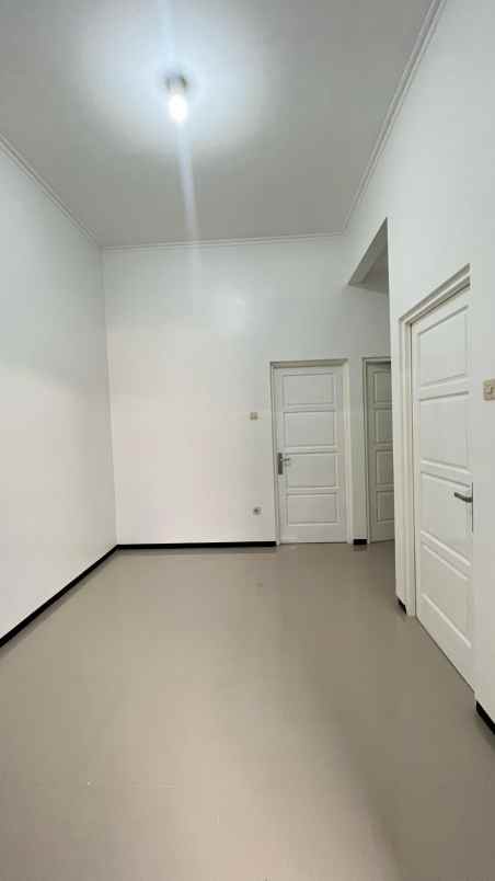 dijual rumah minimalis siap huni cantik di sukun