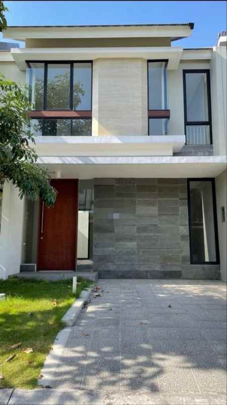dijual rumah northwest lake citraland