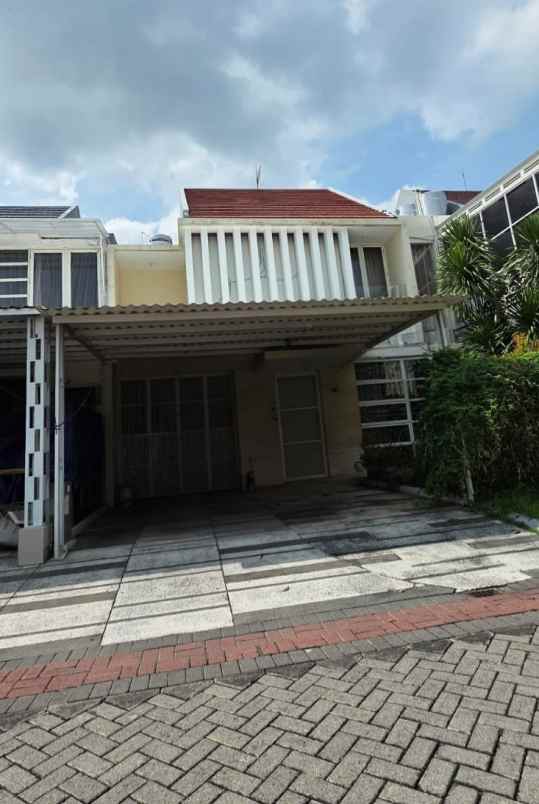 dijual rumah pakuwon city east coast park