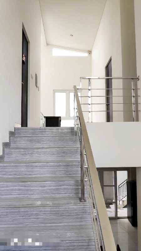 dijual rumah pakuwon city san antonio