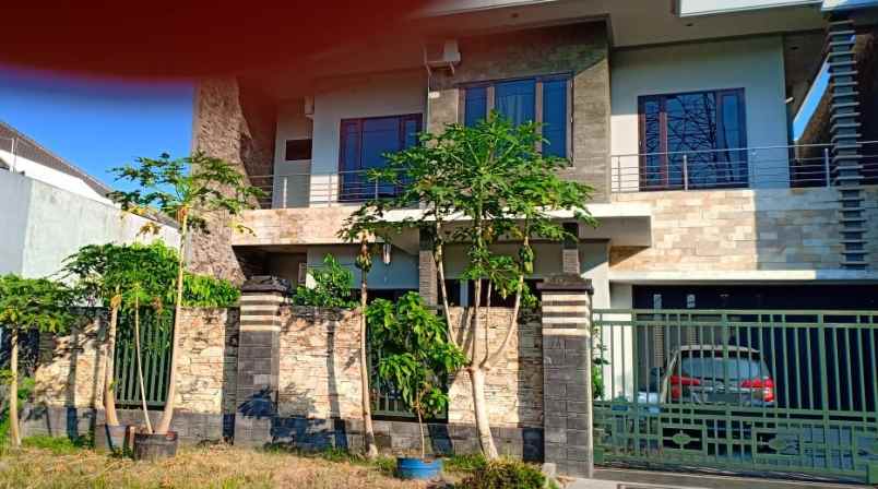 dijual rumah pakuwon indah imperial golf