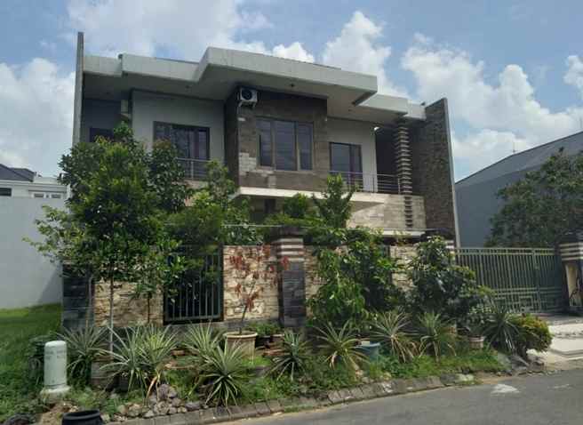 dijual rumah pakuwon indah imperial golf