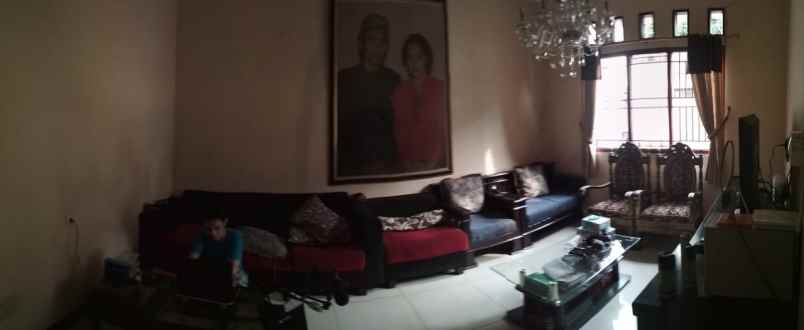 dijual rumah pasar lembang