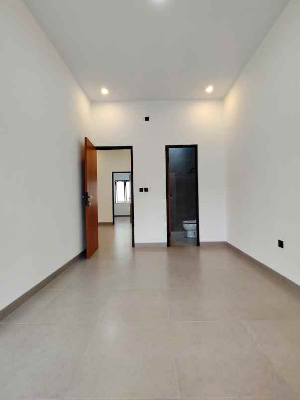 dijual rumah pasar minggu