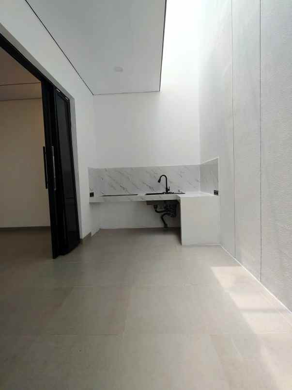 dijual rumah pasar minggu