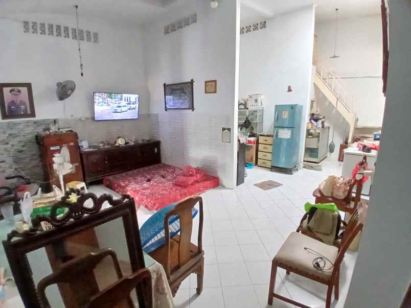 dijual rumah pela mampang