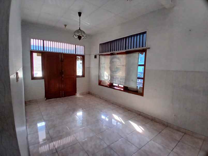 dijual rumah pela mampang