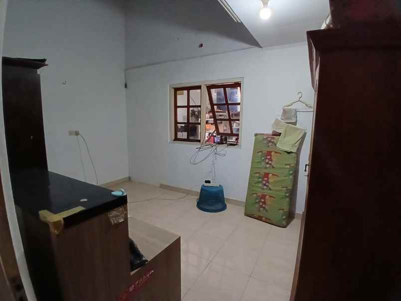 dijual rumah pela mampang