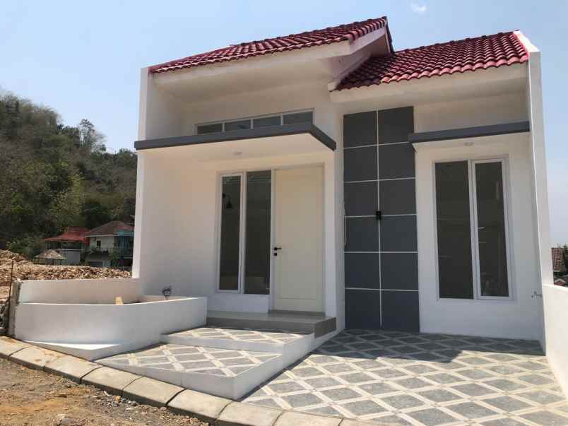 dijual rumah pendekan margodadi seyegan