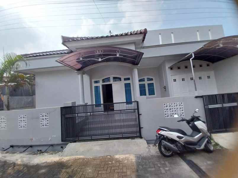 dijual rumah perum purwokencana 2 purwokerto utara
