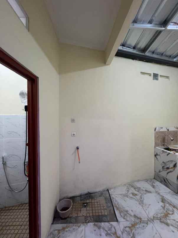 dijual rumah perum taman raya bojonggede