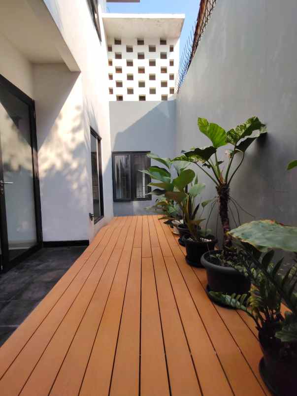 dijual rumah perumahan bulog