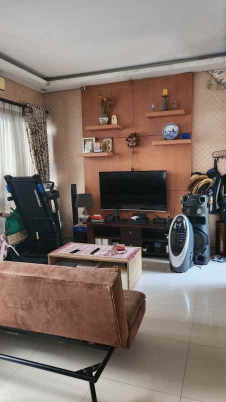 dijual rumah perumahan metland menteng