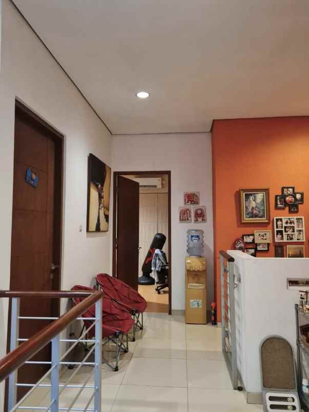 dijual rumah perumahan puri gading