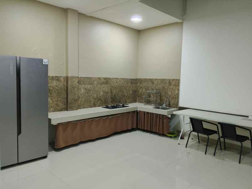 dijual rumah perumahan royal tajur