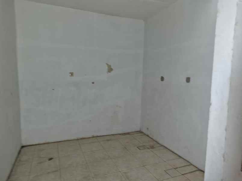 dijual rumah pojok dekat univ islam jember