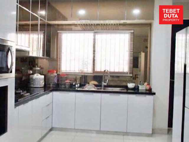 dijual rumah pondok indah