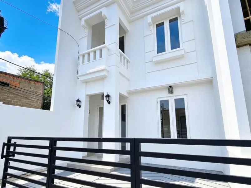 dijual rumah pondok kopi