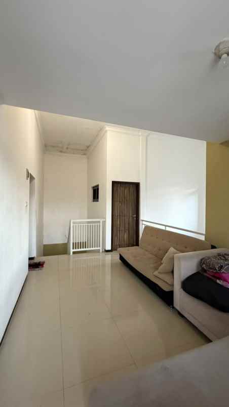 dijual rumah posisi hook lokasi perum landung sari