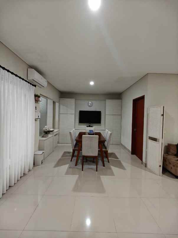 dijual rumah premier estate jatiwarna