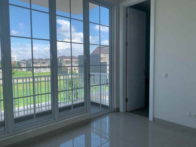 dijual rumah puri galaxy