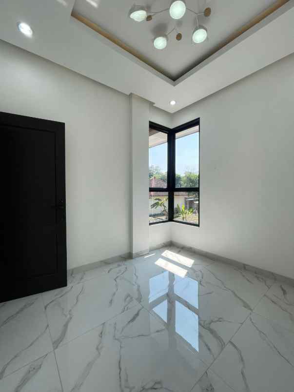 dijual rumah purwo martani kalasan