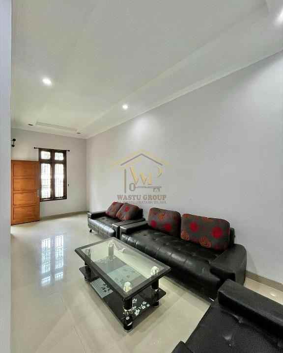 dijual rumah purwomartani